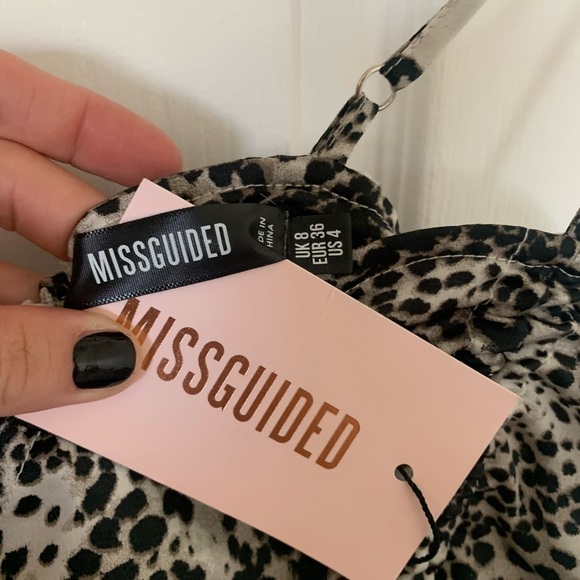 Misguided Rutched Dress “Brown” new w/tag, zip up back, adjustable straps - Picture 2 of 3